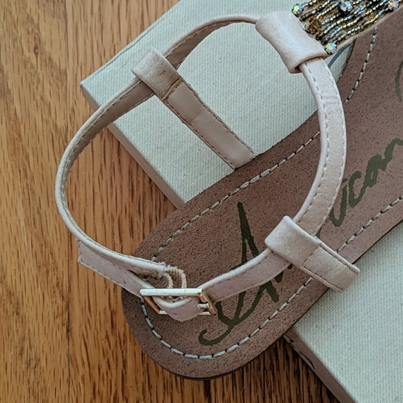 American Rag sandals - Picture 5 of 5